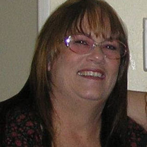 Meet your Posher, Connie